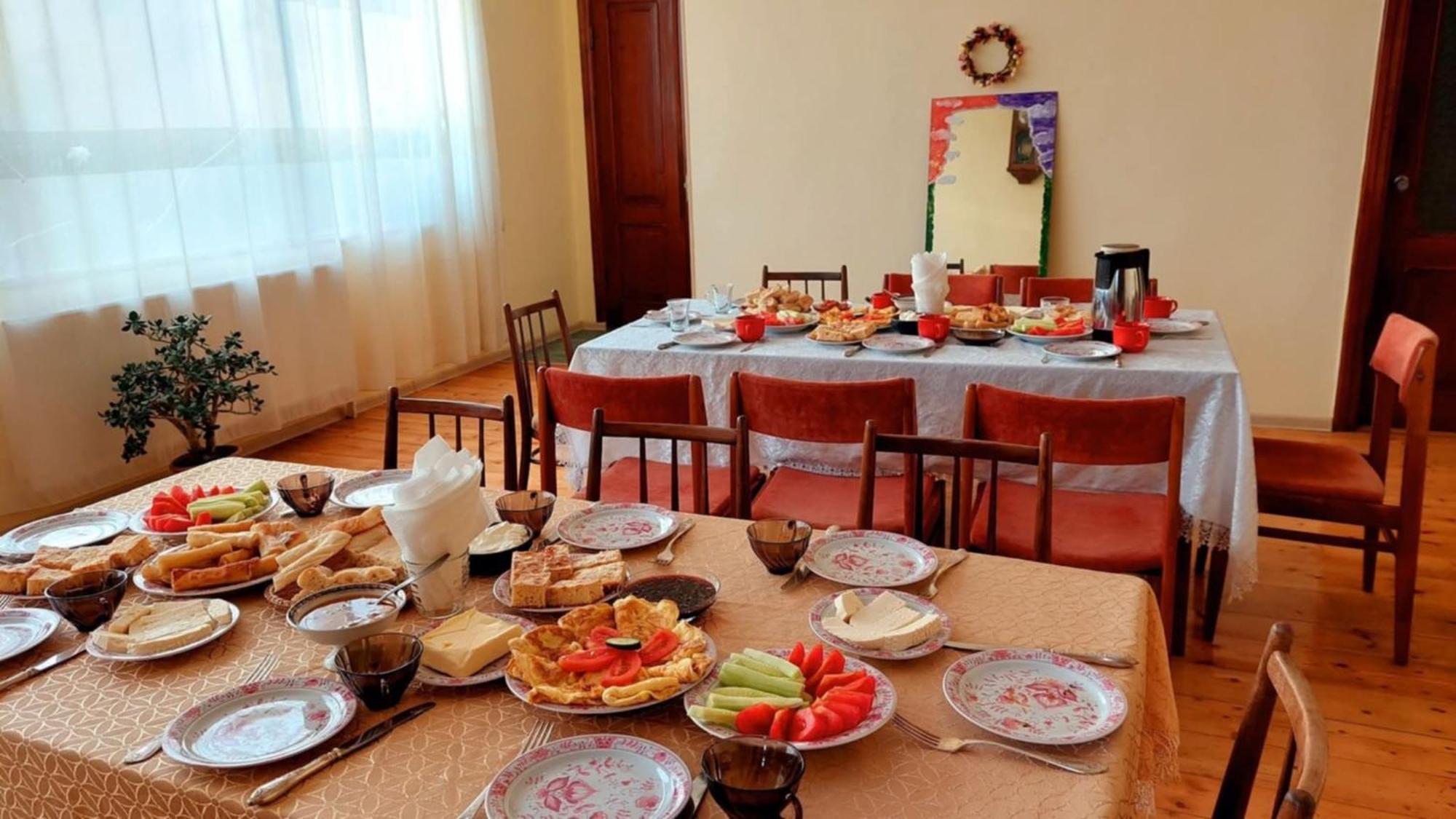 Guesthouse "Door" In Сигнахи Екстериор снимка